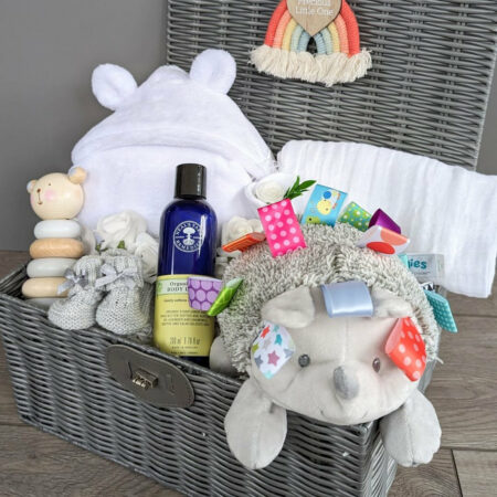 baby-gifts-basket-hedgehog_5