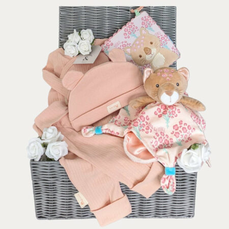 baby-girl-gifts-hamper-tiger